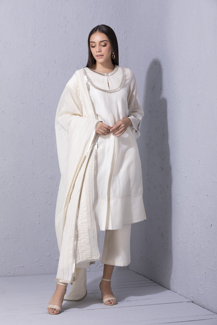 Gota Edge Ivory Cutwork Detailed Kurta