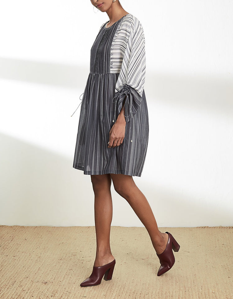 SHORT DRESS