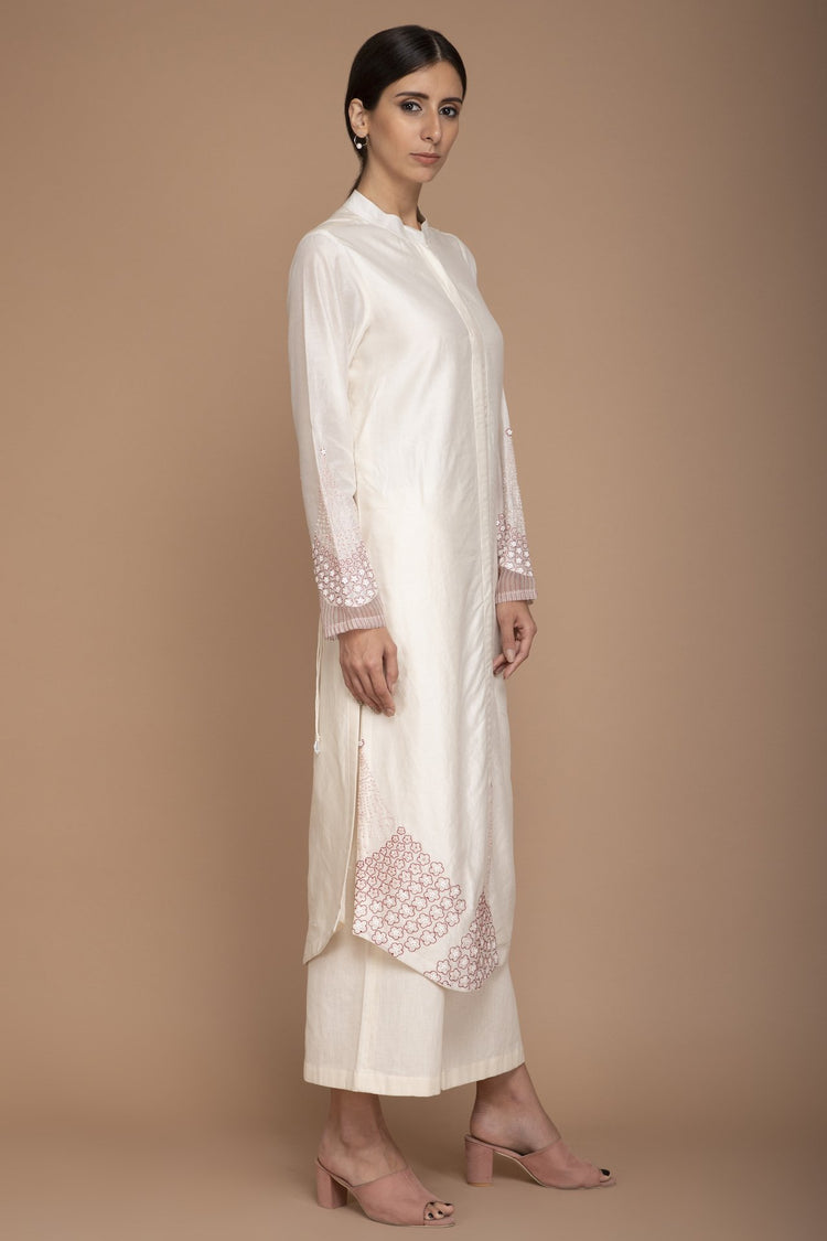 Ivory Chanderi Kurta with Pants and a Maroon Dupatta
