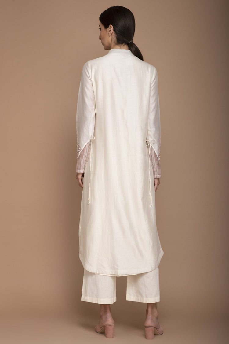 Ivory Chanderi Kurta with Pants and a Maroon Dupatta