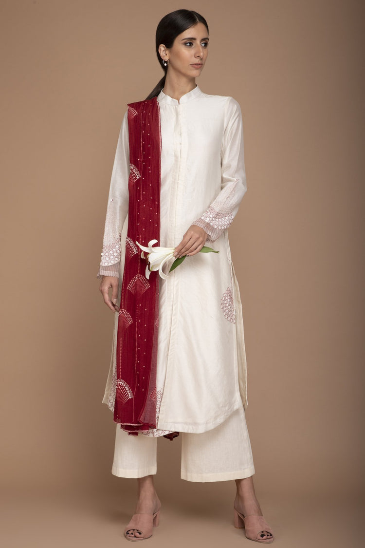 Ivory Chanderi Kurta with Pants and a Maroon Dupatta