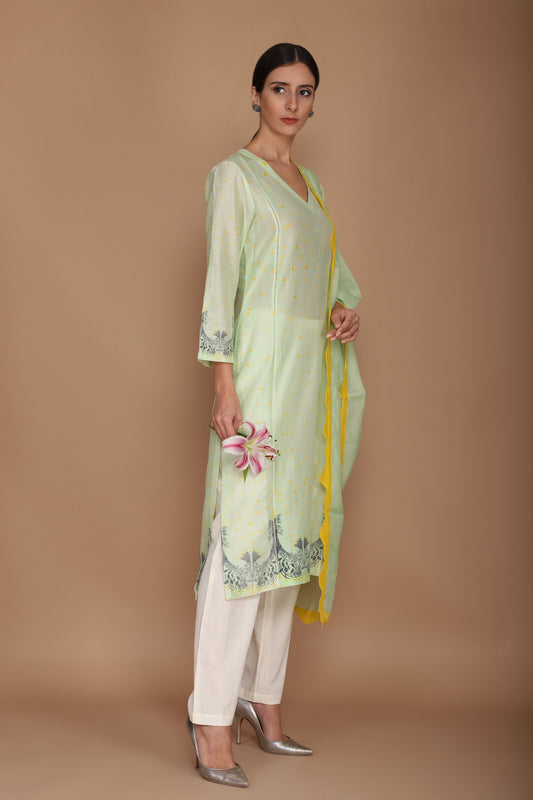 Chanderi Digital Print Kurta with Ivory Pants and Mint Coloured Wave Dupatta
