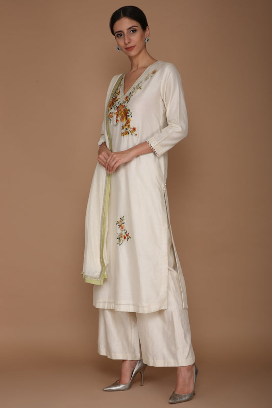 Ivory Chanderi Kurta with Pants and a Mulmul Dupatta