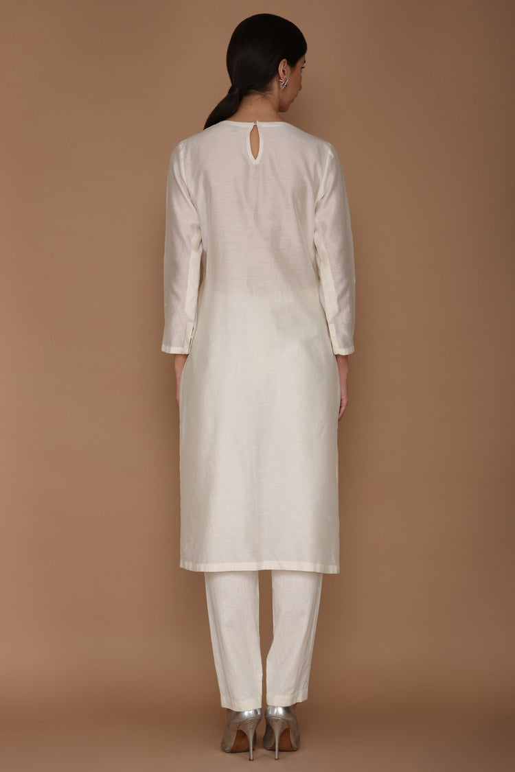 Ivory V-Neck Floral Motif Embroidered Kurta with Trouser and Dupatta